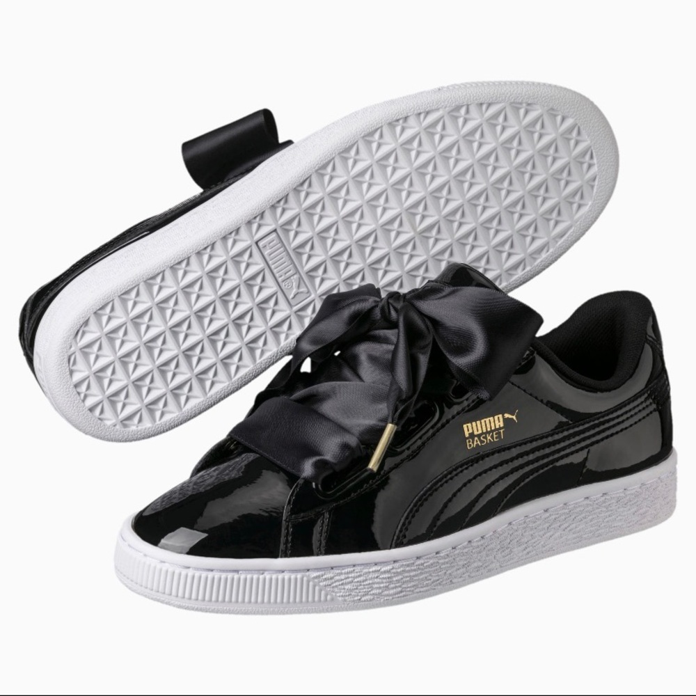 🛑SOLD🛑SOLD PUMA Basket Heart Patent Sneakers